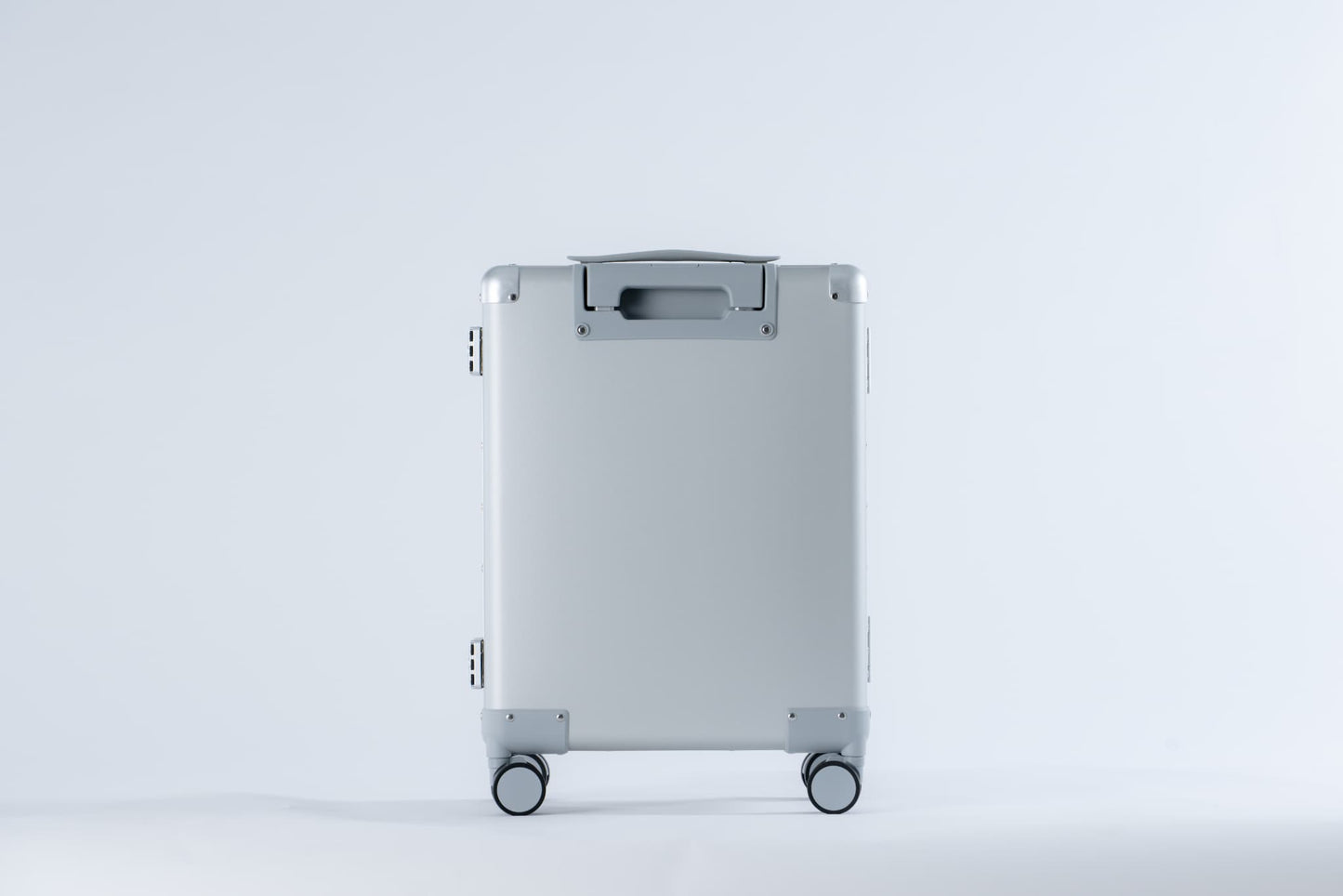 Magne Suitcase