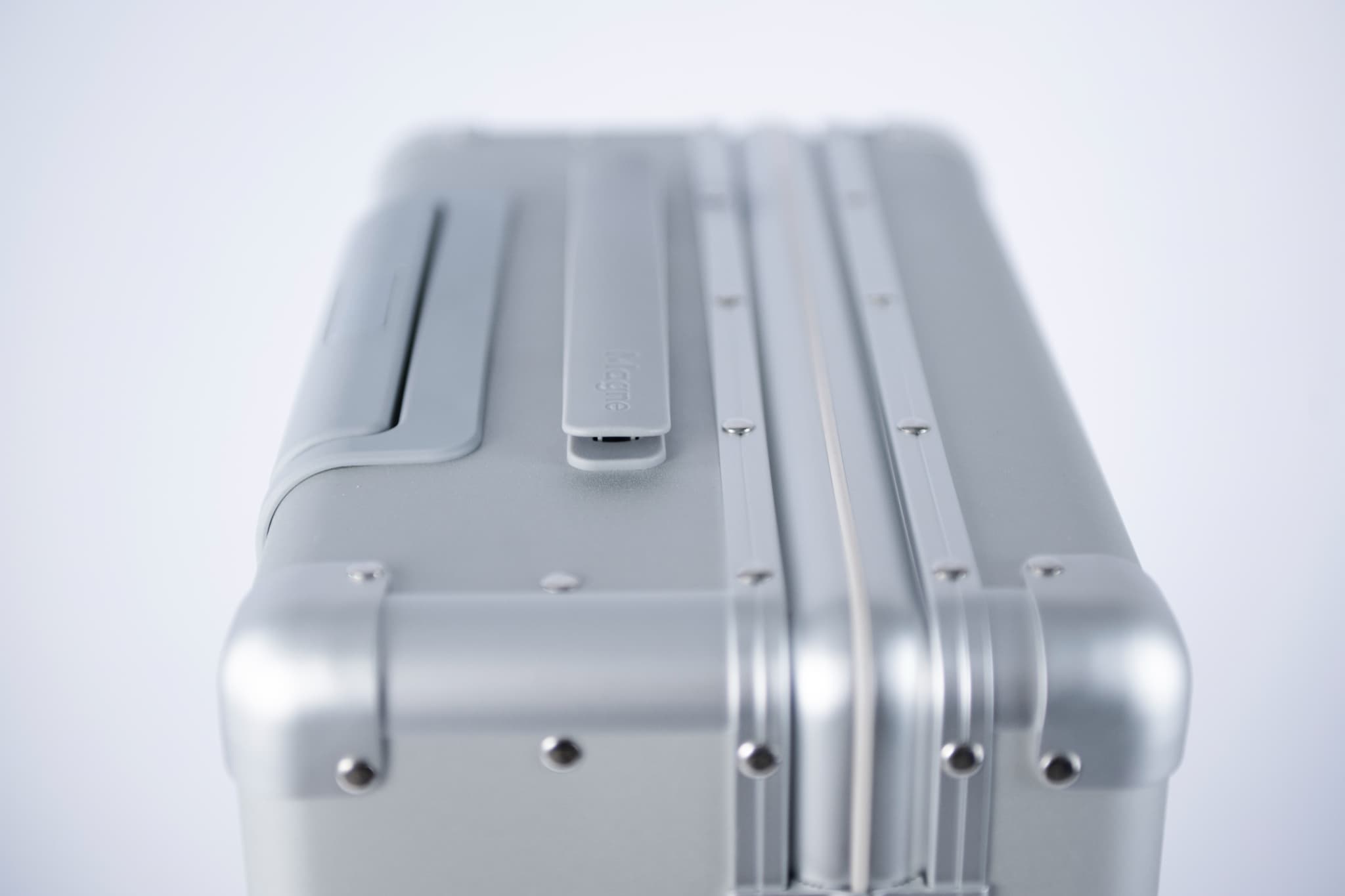 【新品未使用】Magne スーツケース Magne Suitcase – Magne（マグネ）公式オンラインストア