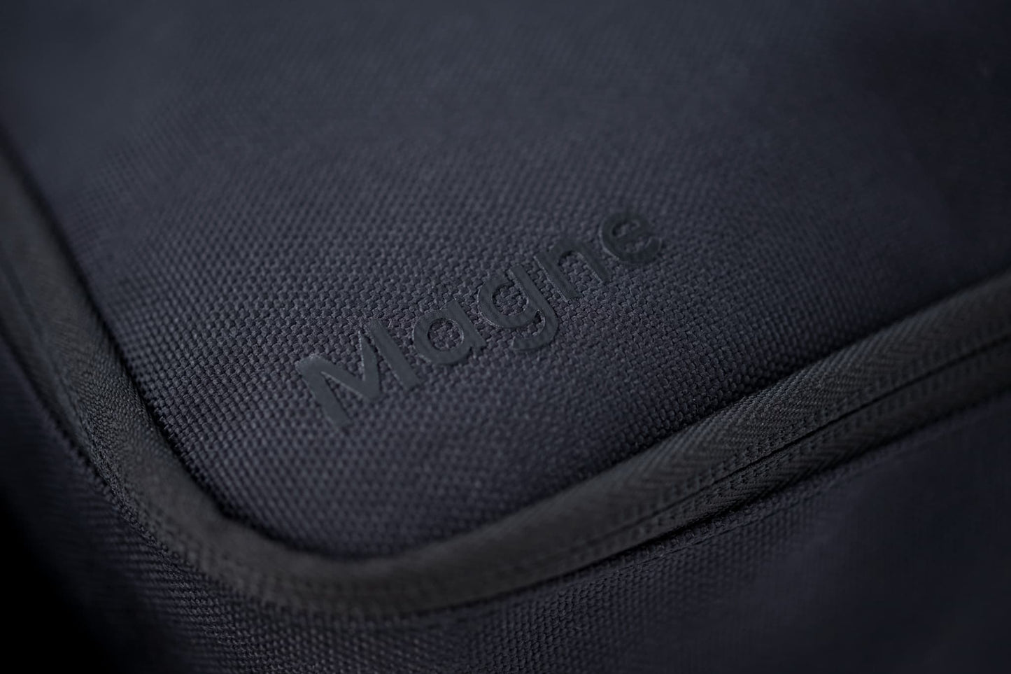 Magne Pouch