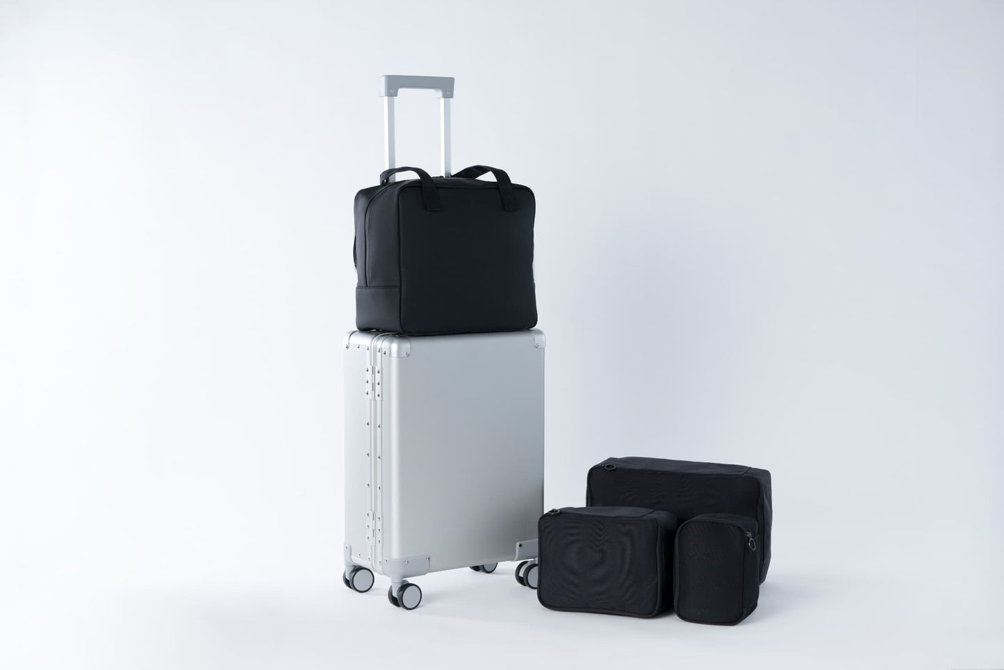 Magne Suitcase